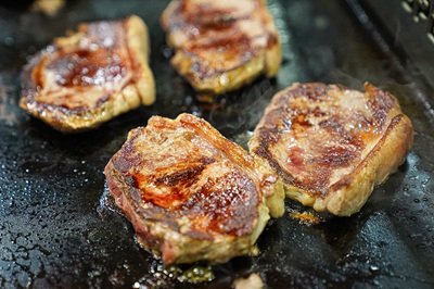 Choque de titanes en el mundo de la carne: Argentina y Uruguay se consagran en la cumbre internacional del filete.